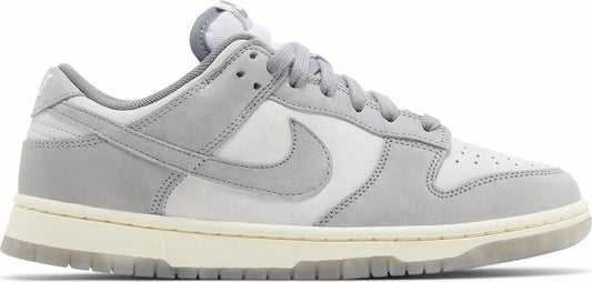 Women's Dunk Low Sneakers In Storm Smoke