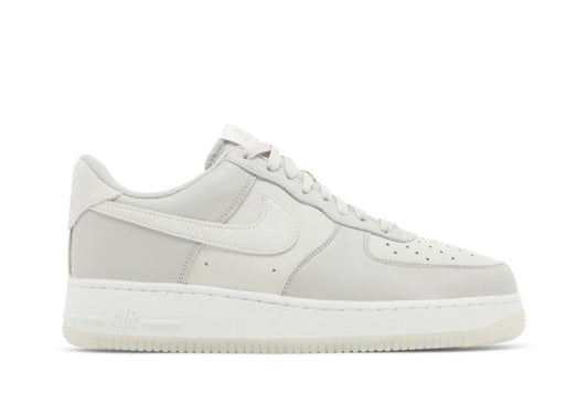 Nike Air Force 1 Low '07 LV8 Light Bone