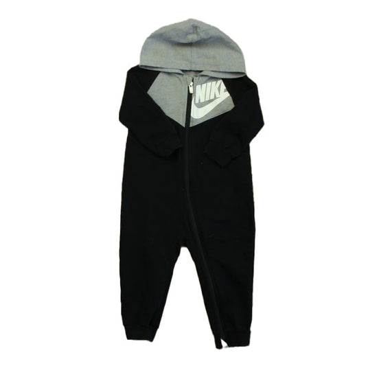 Nike Boys Gray | Black Long Sleeve Outfit