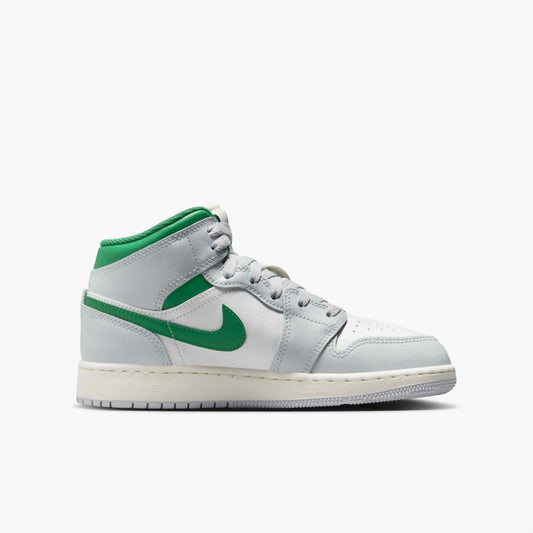 Boy's Soft Cushioning Mid Shoe In Pine Green