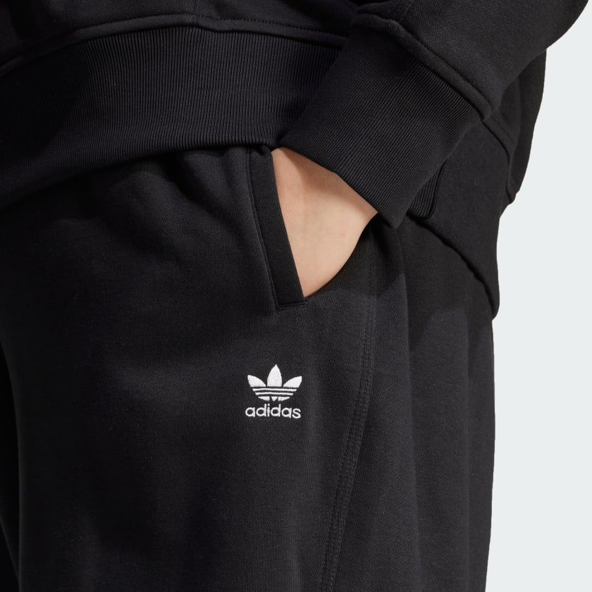 Women's adidas Essentials Loose Fleece Joggers (Plus Size)