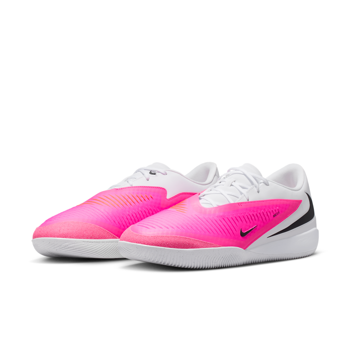 Men's Phantom 6 Low Academy Indoor/Court Soccer Shoes