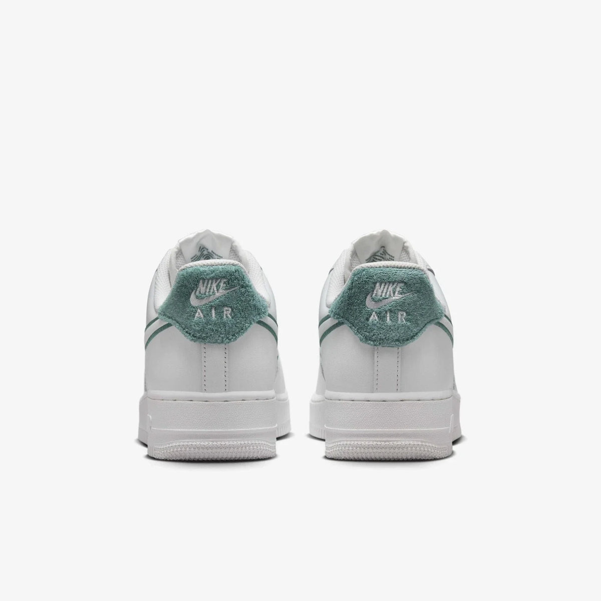 Nike Air Force 1 '07 LV8 FN8349-100 Sneakers Men's White Resort and Sport Shoes
