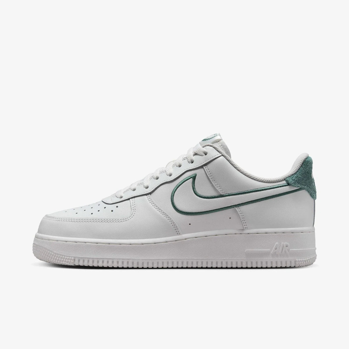 Nike Air Force 1 '07 LV8 FN8349-100 Sneakers Men's White Resort and Sport Shoes
