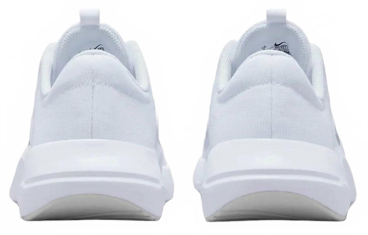 Women's In Season Tr 13 Workout Shoes In White/metalic Silver