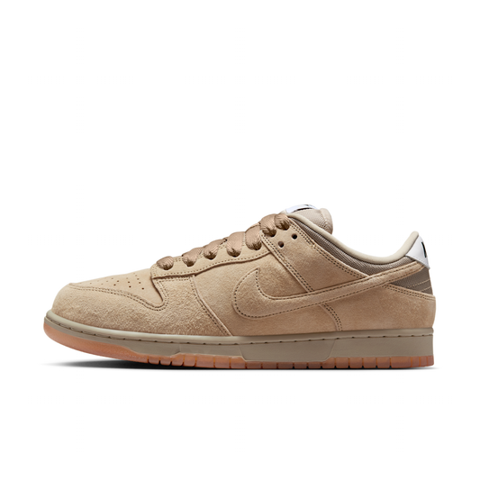 Men's  SB Dunk Low Pro B Skate Shoes